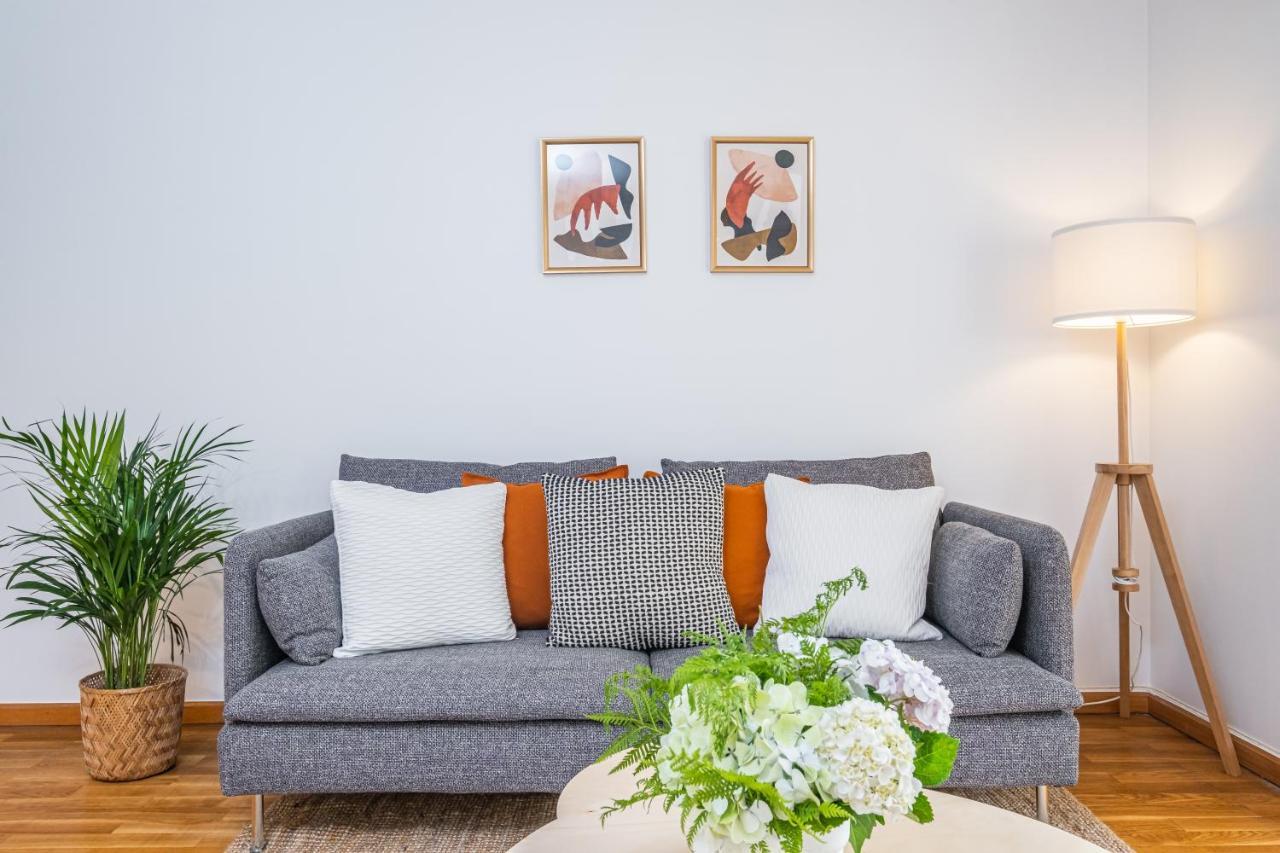 Lovely At The Location In Apartment