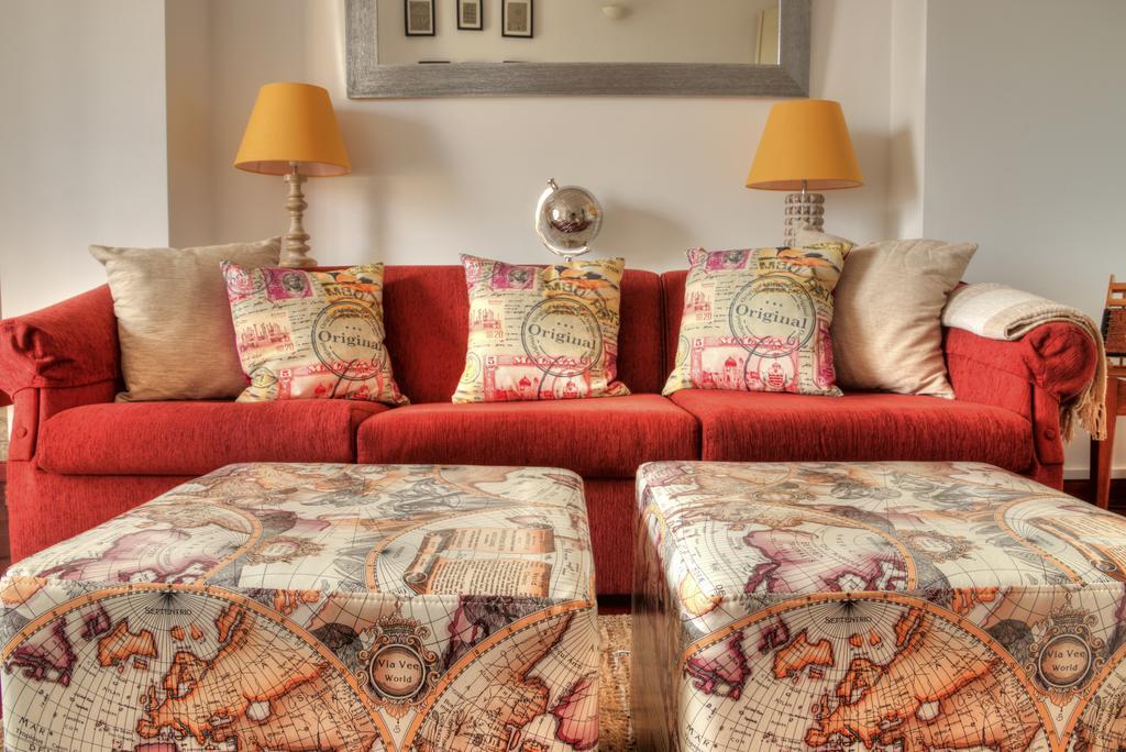 Old Town Apartment *