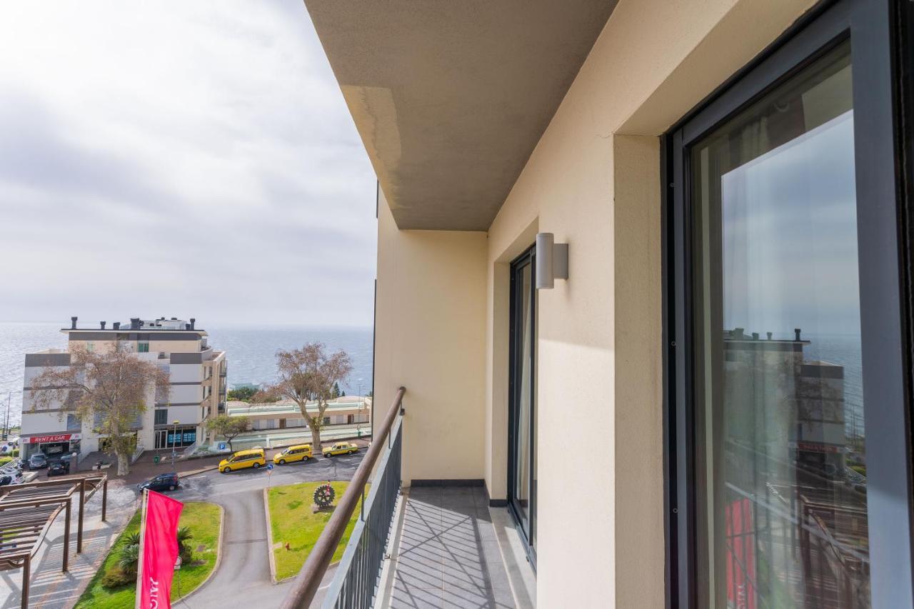 Flh Modern With Balcony