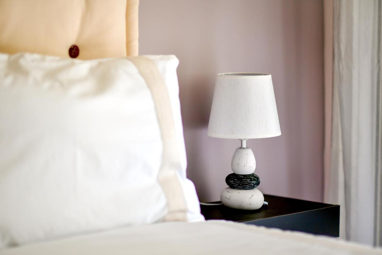 Lido Gardens Apartment *