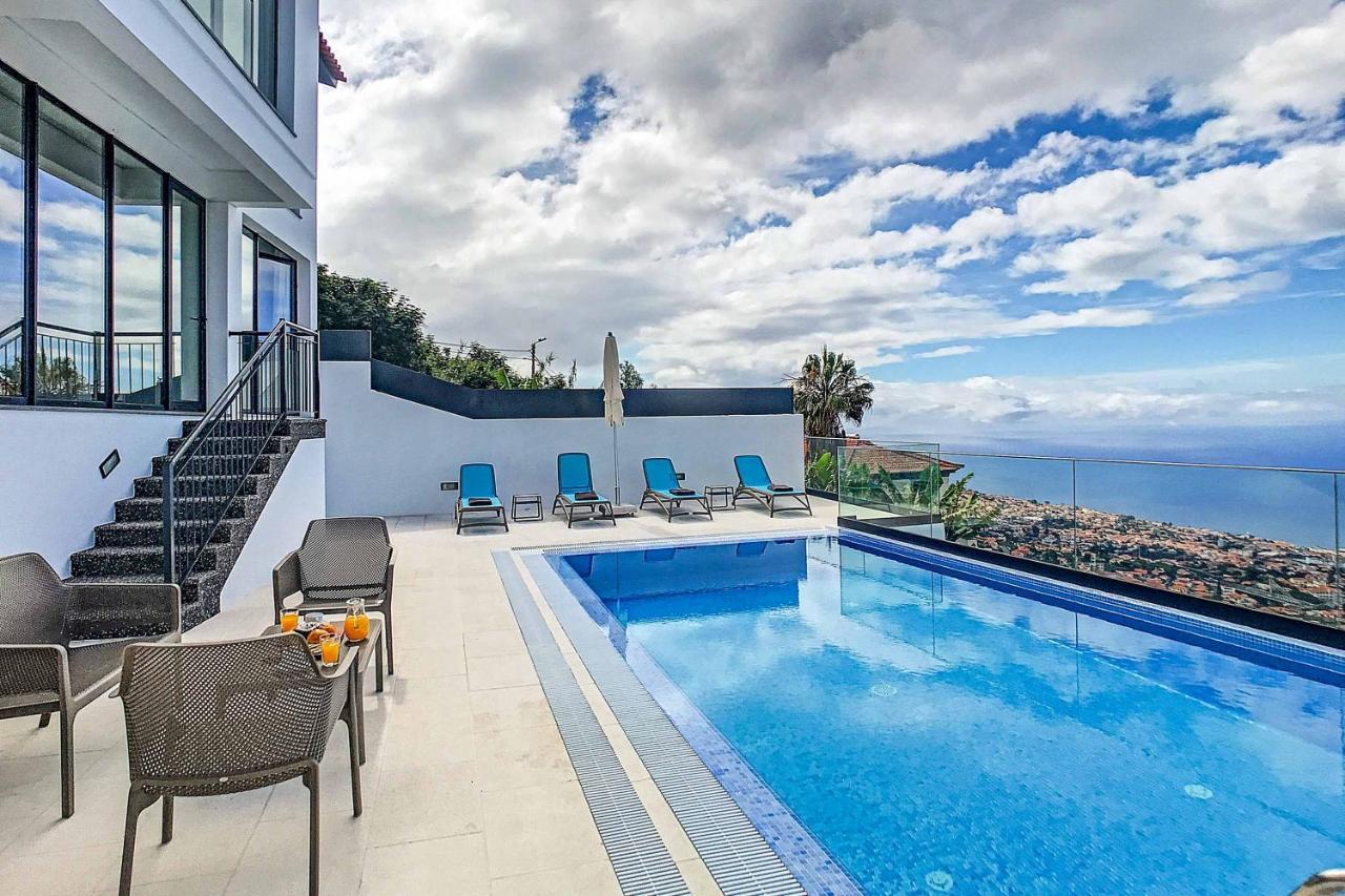 Villa Monte White House *