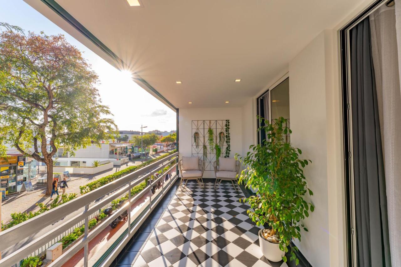 Flh Spacious With Balcony *