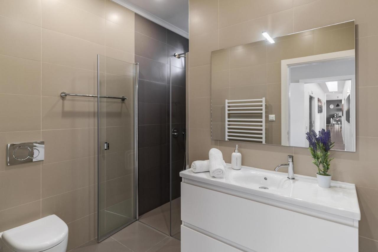 Stunning 3 Bedrooms Da Portada Panoramic Sea Views Recently Refurbished Villa Funchal (Madeira)