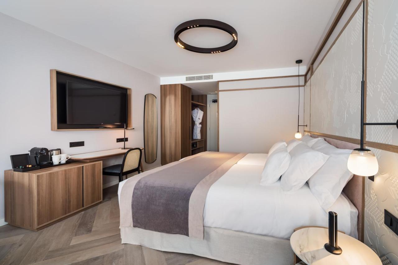 Hotel Barcelo Oldtown 5*
