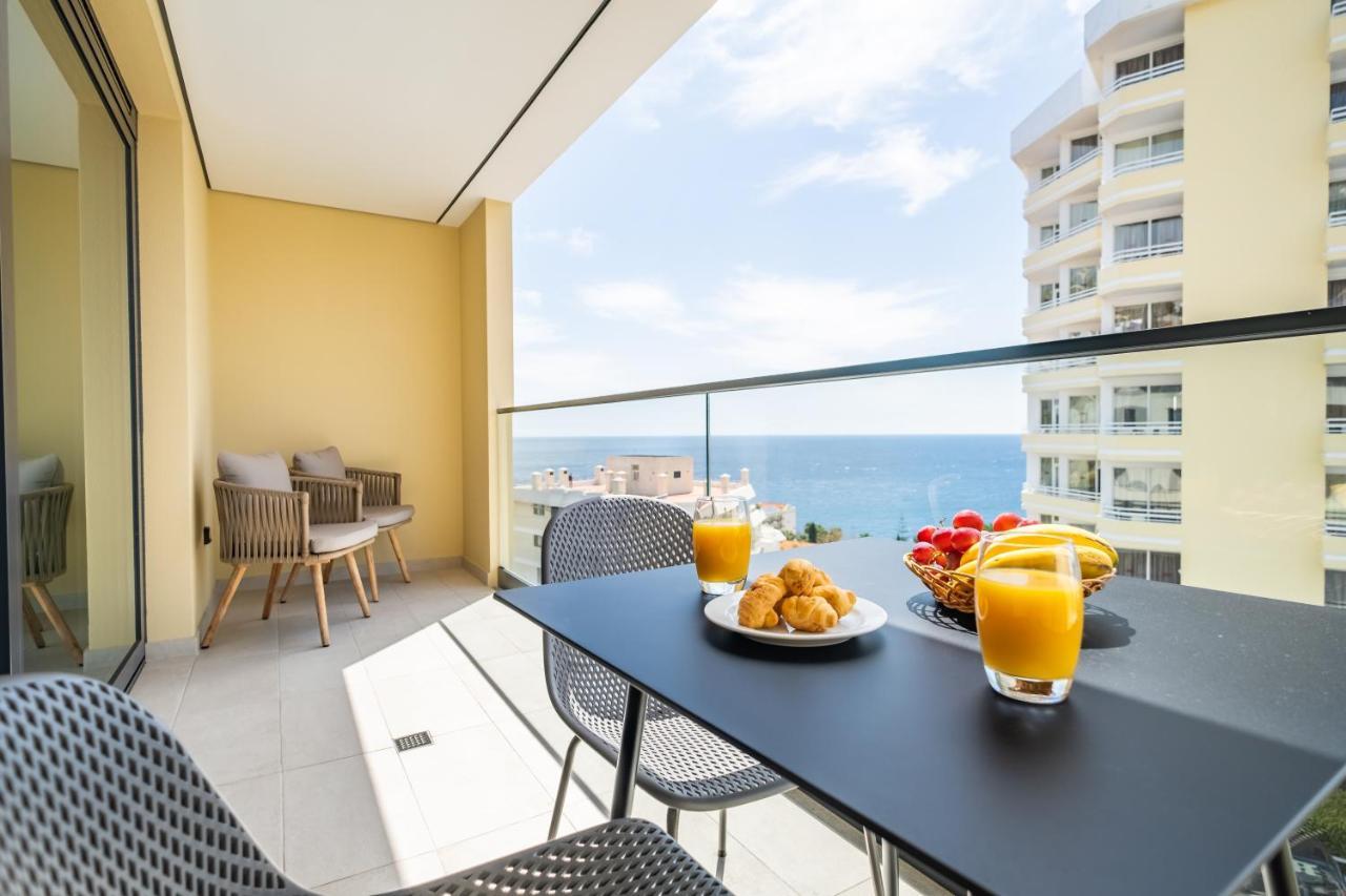With Ocean View And Parking Apartamento Funchal (Madeira)