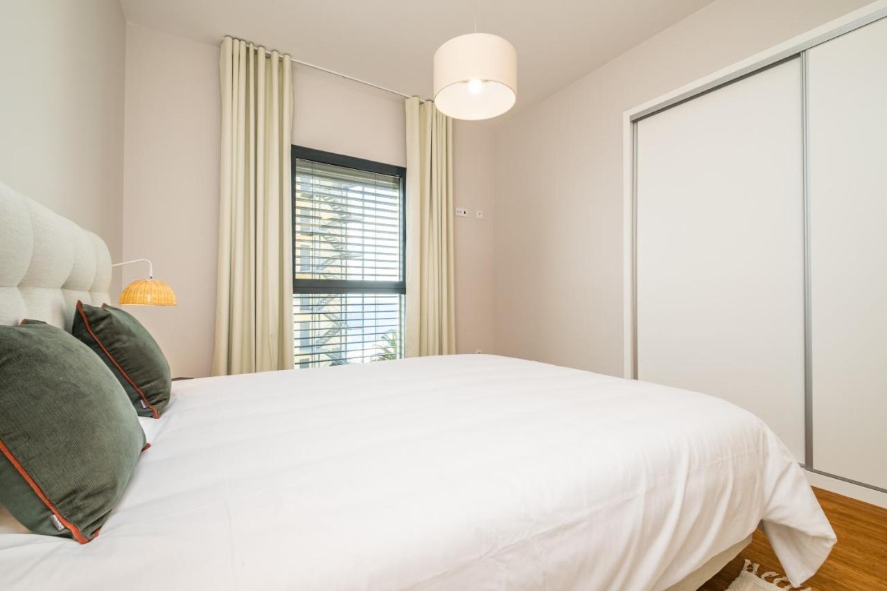 With Ocean View And Parking * Funchal (Madeira)