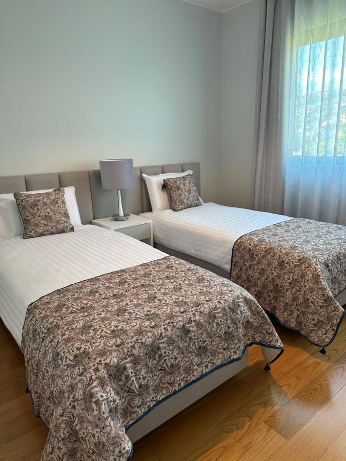 Leonor Seaview Apartament *