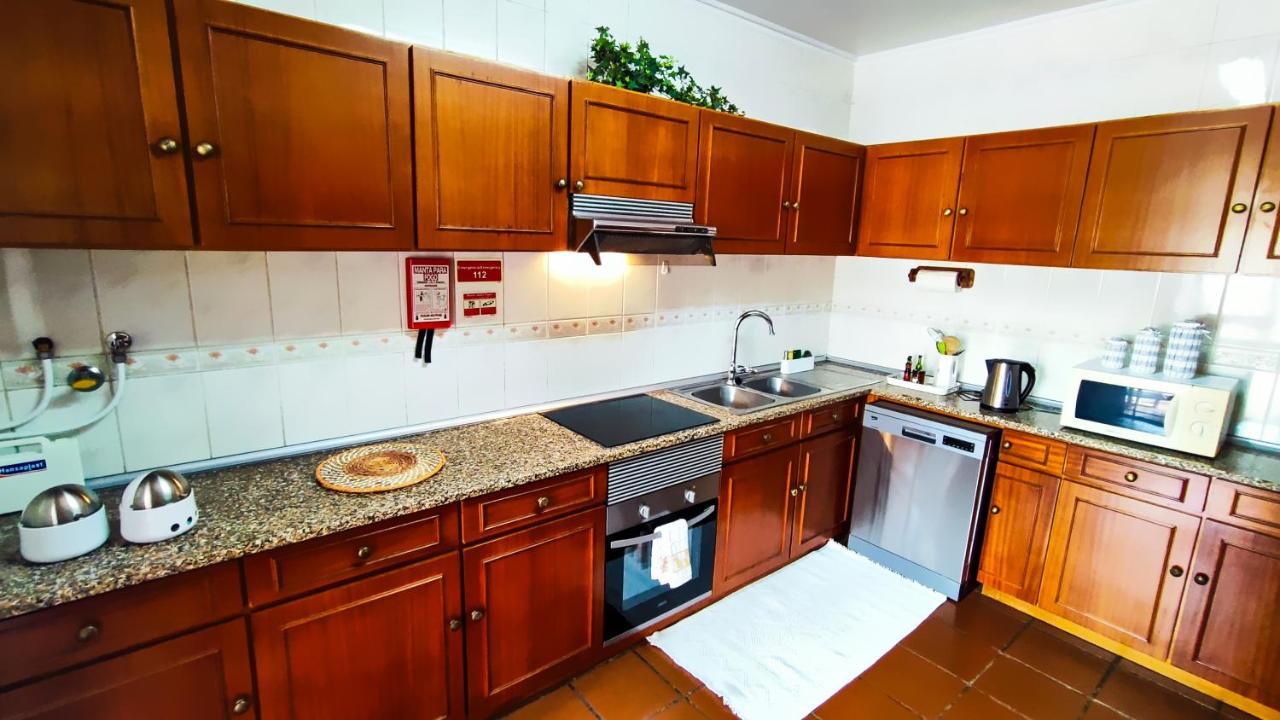 Casa Gina, With Views To Bay Ferienhaus Funchal (Madeira)