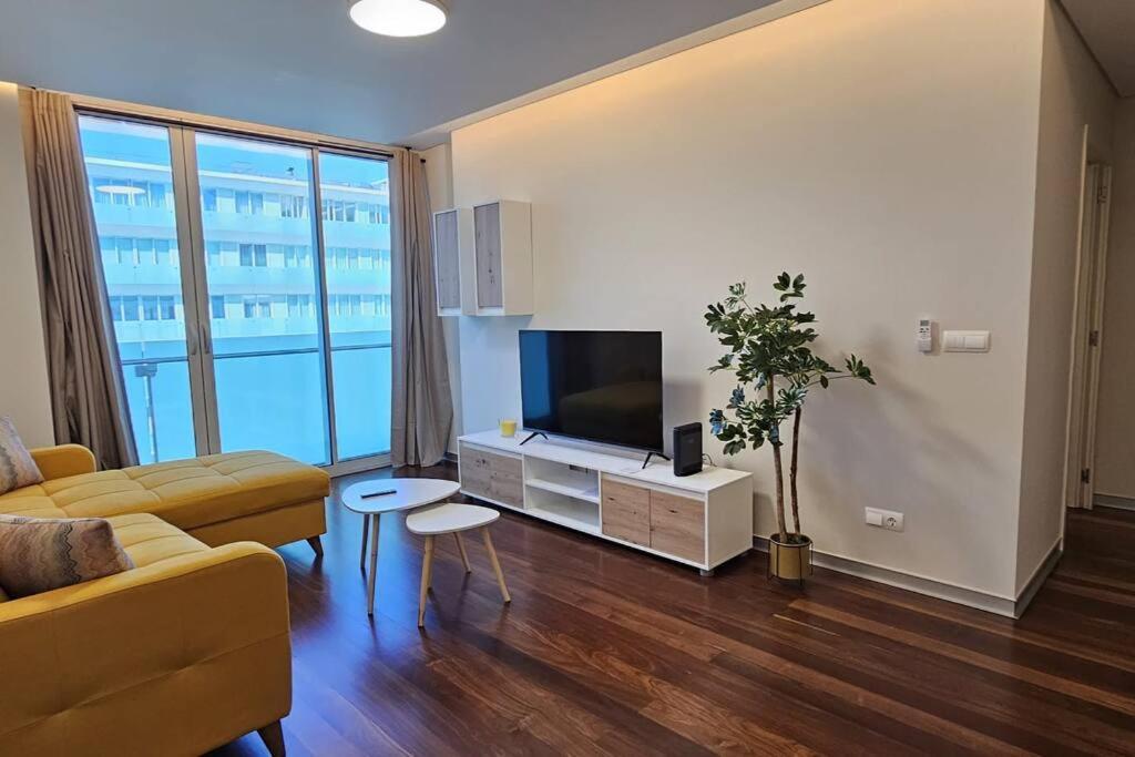Apartment Ponte De Estrelas Plaza By Rentallido