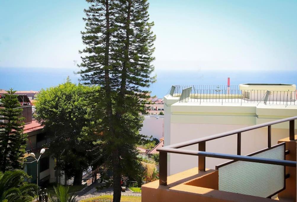 Apartment Downtown 5min Marina + 2 Bedroom + Parking Funchal (Madeira)