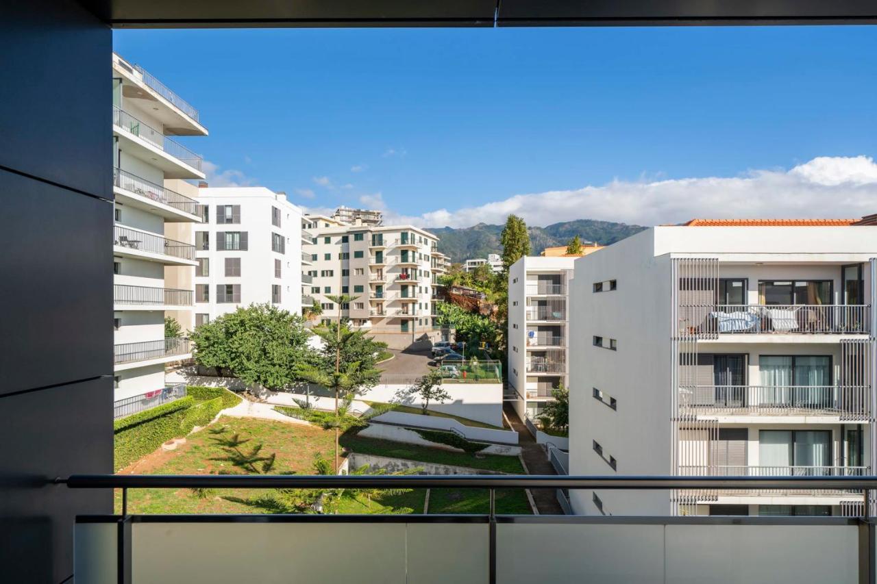 Barreiros Iv By An Island Apartment *