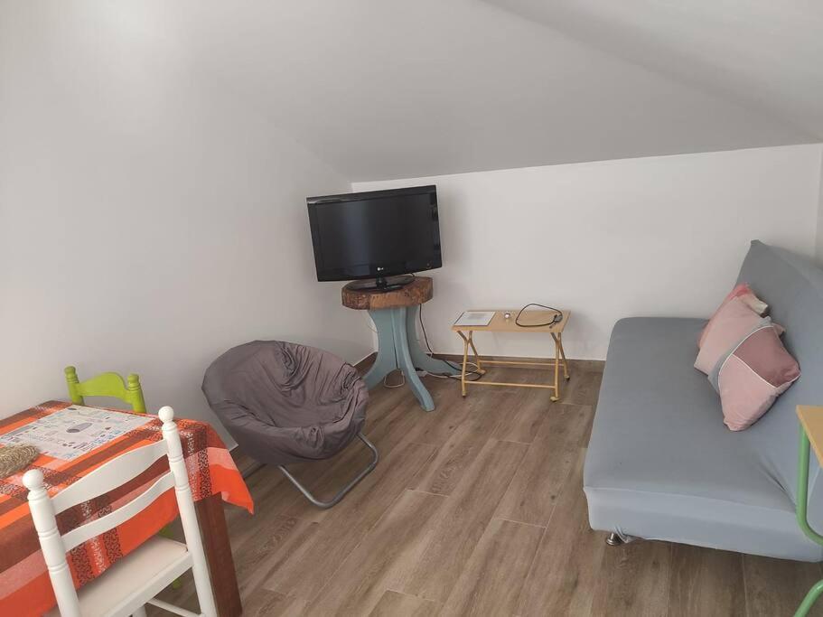House In The Heart Of With Big Balcony Holiday home