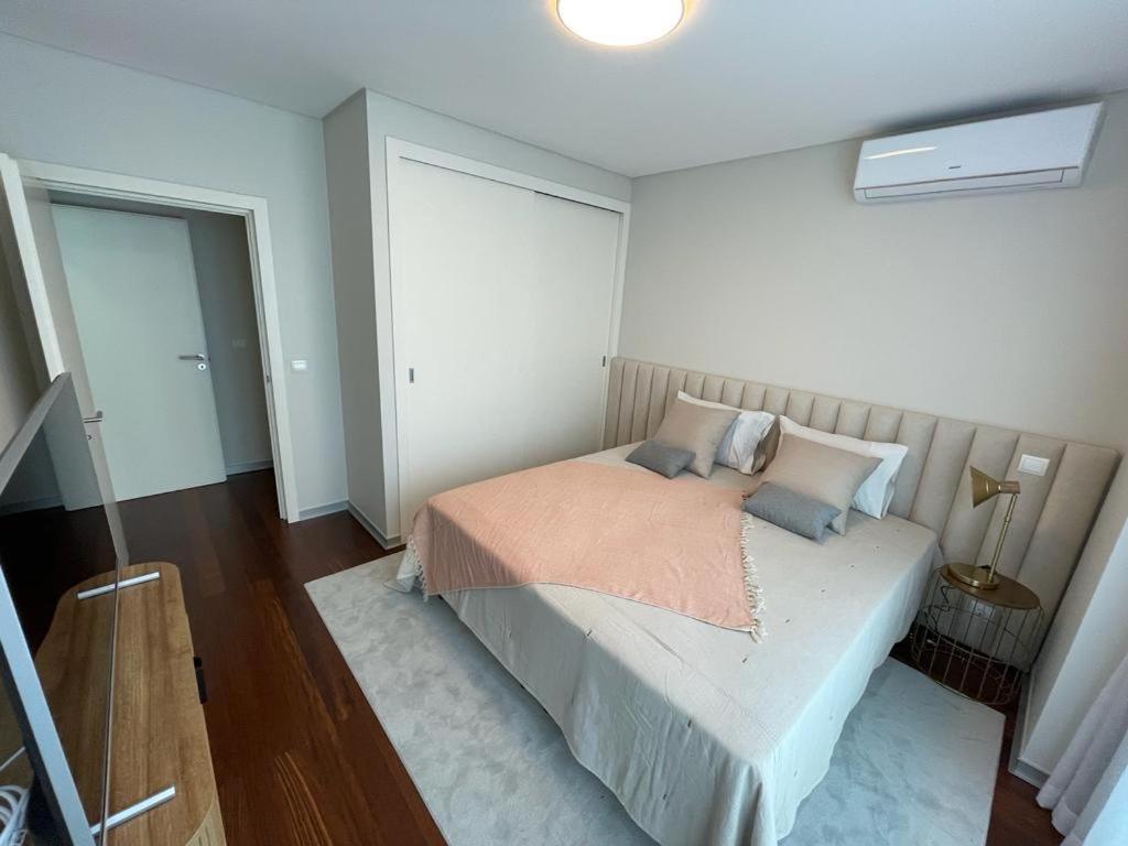 Apartment Next Corner Plaza