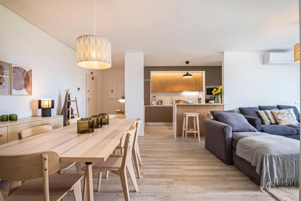 Location - With Pool Apartment *