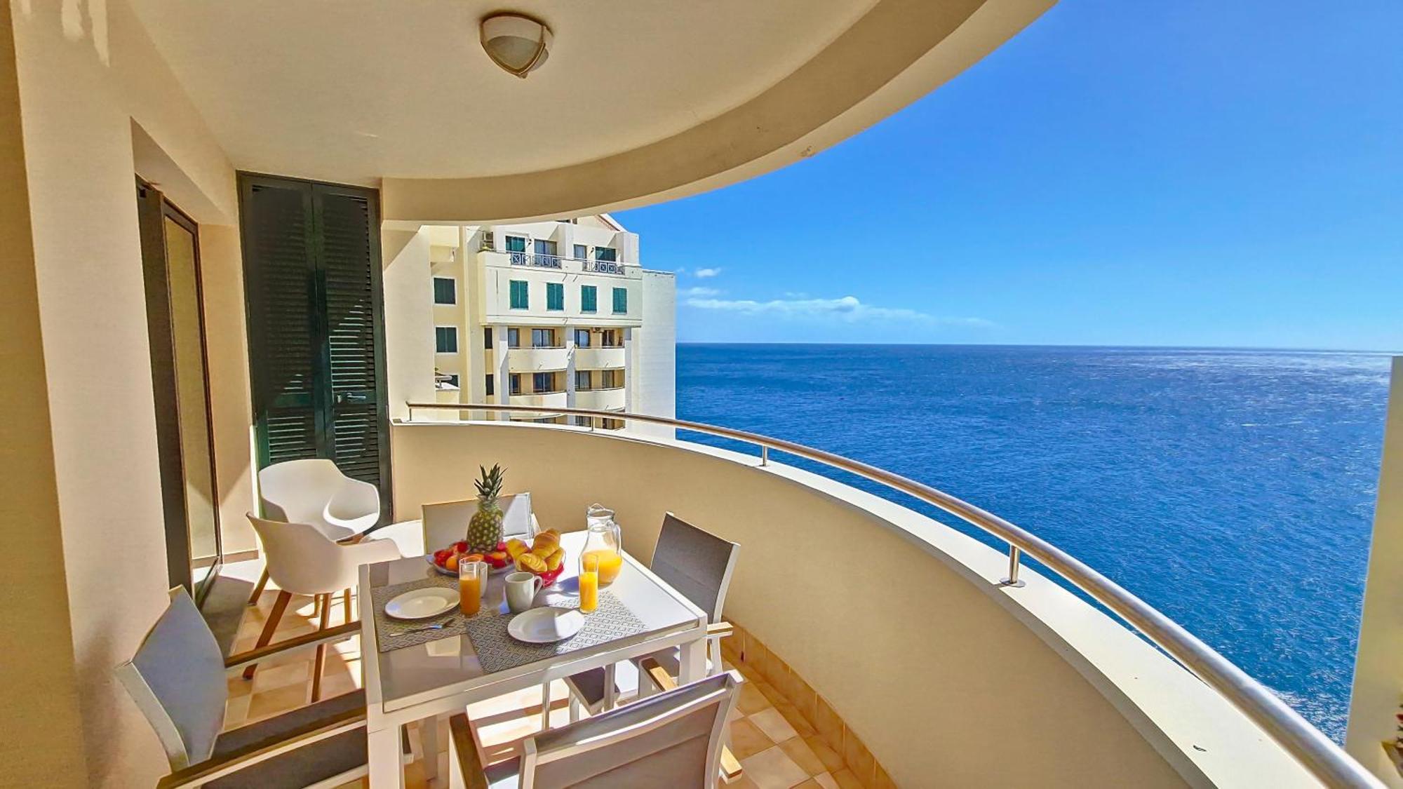 Glorious By Lovelystay * Funchal (Madeira)