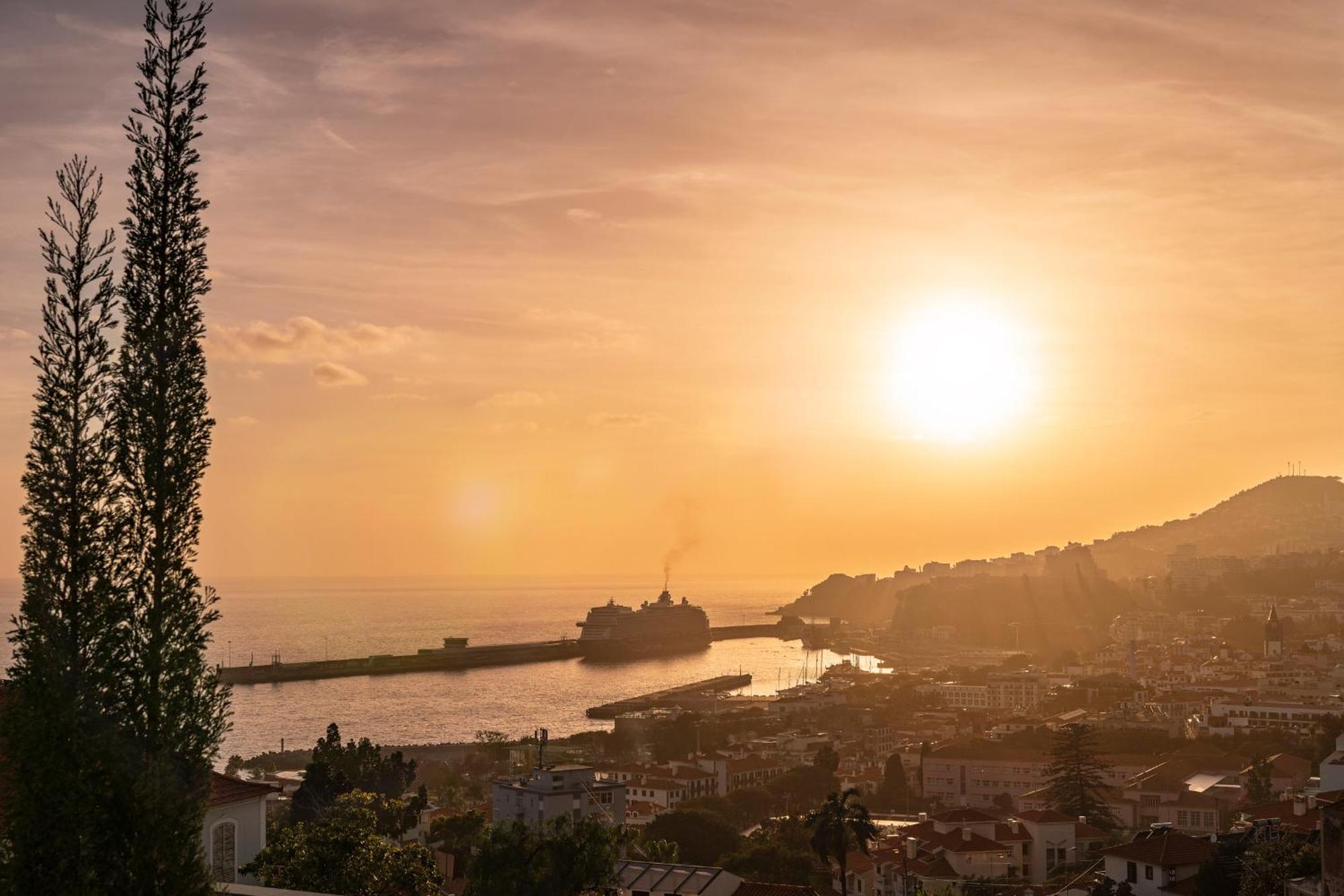Incredible Sea View - Casa Do Pinheiro Villa