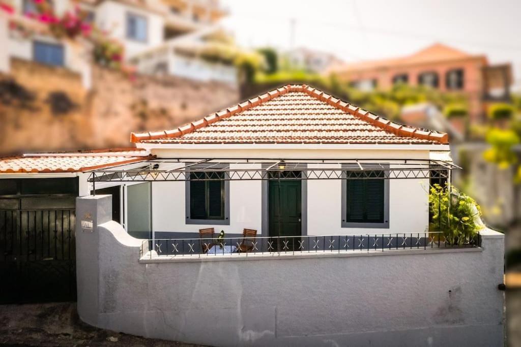 Bela Vista 20th Century House * Funchal (Madeira)