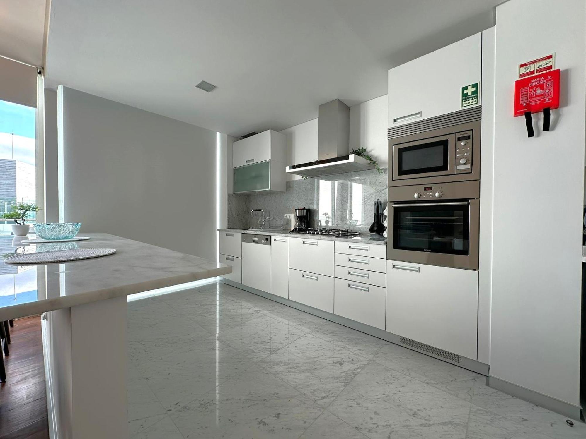 Luxury In The Center Apartment *