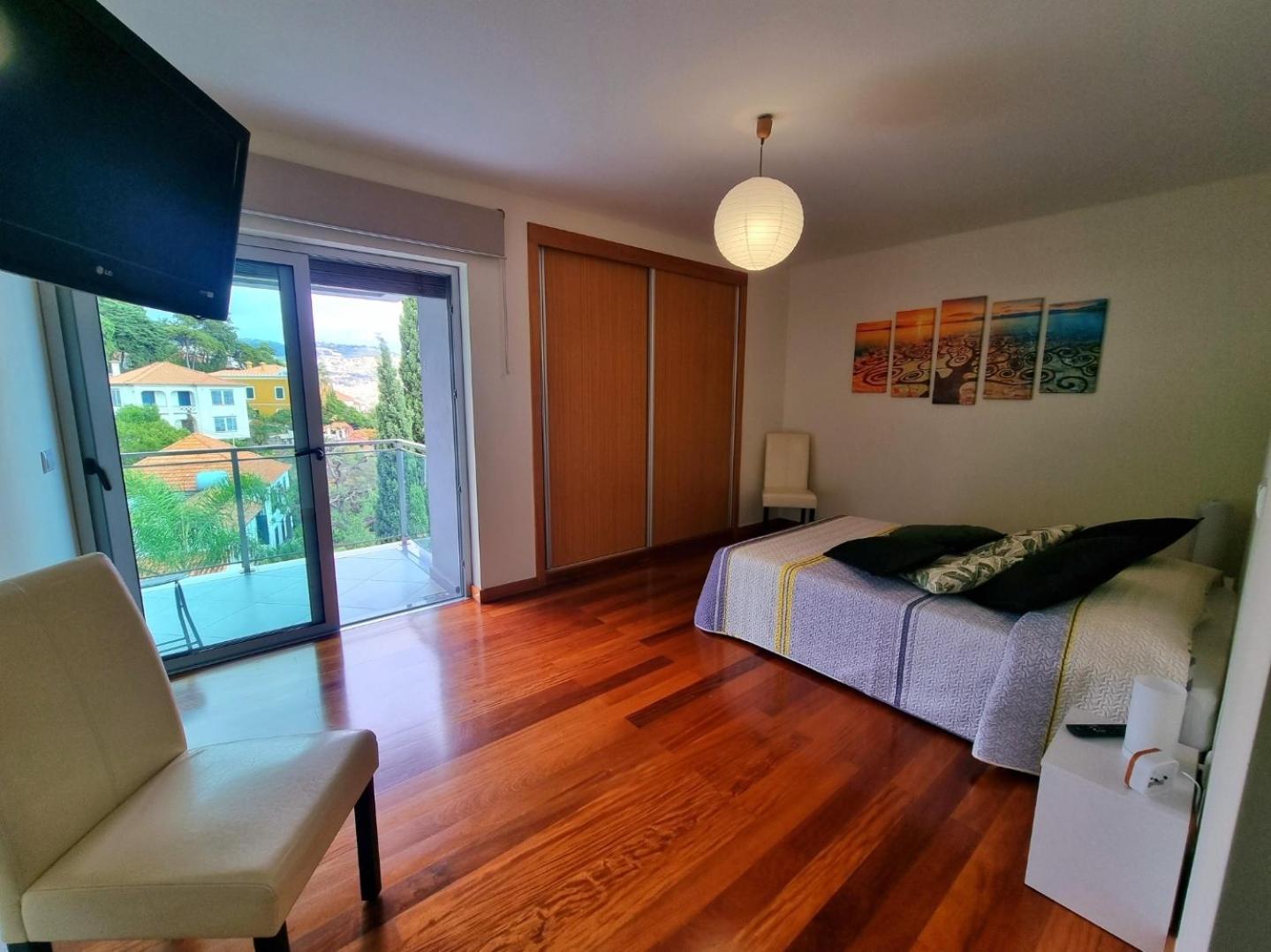 Big Apartment With Ocean Views, Ideal For Groups Funchal (Madeira)