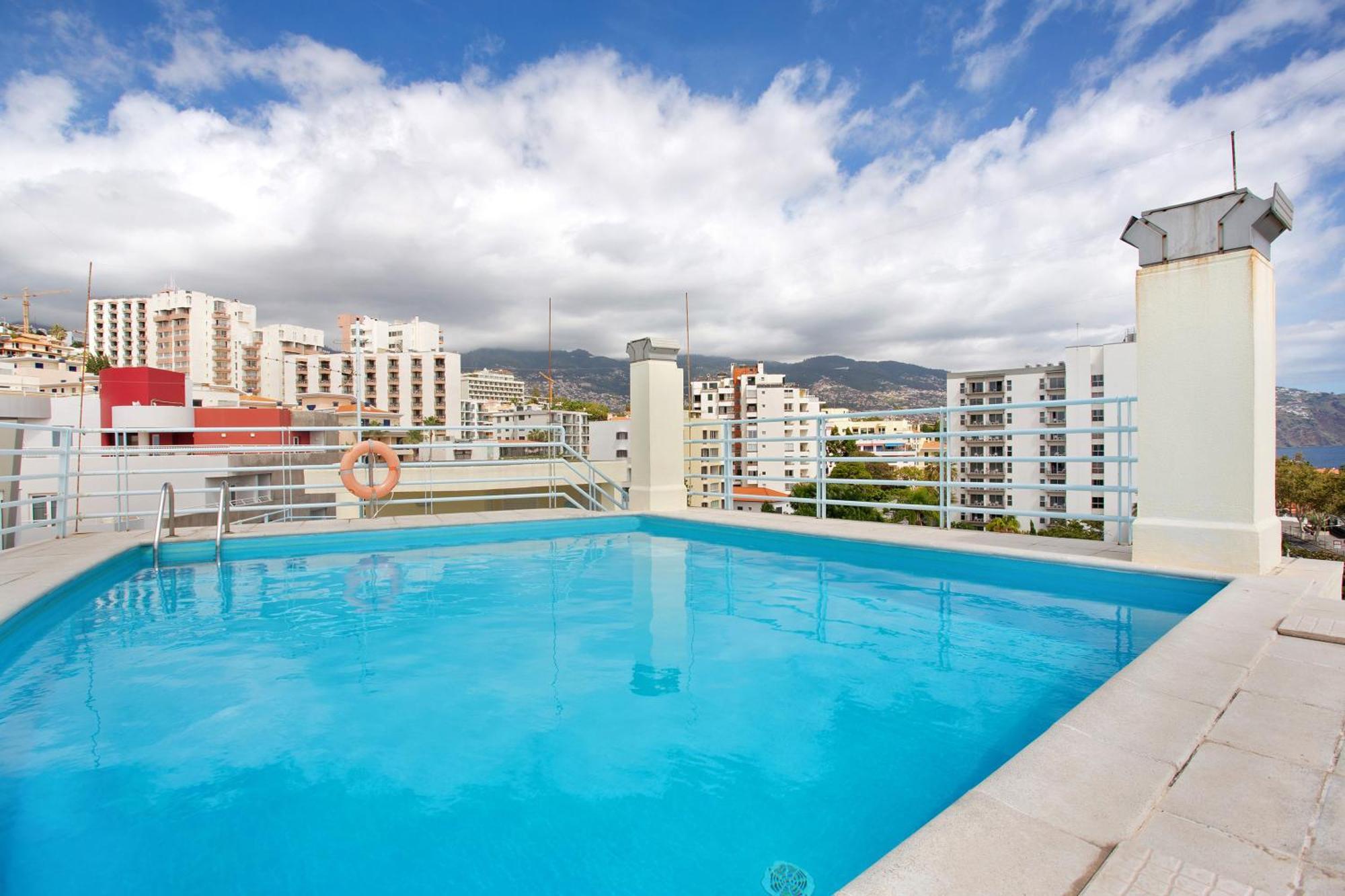 Madeira Sun Apartment *
