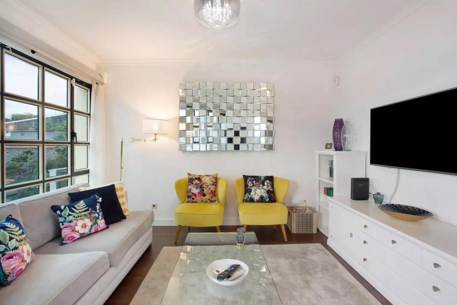 Apartment Kiara's Cantinho Do Mar By Rentallido