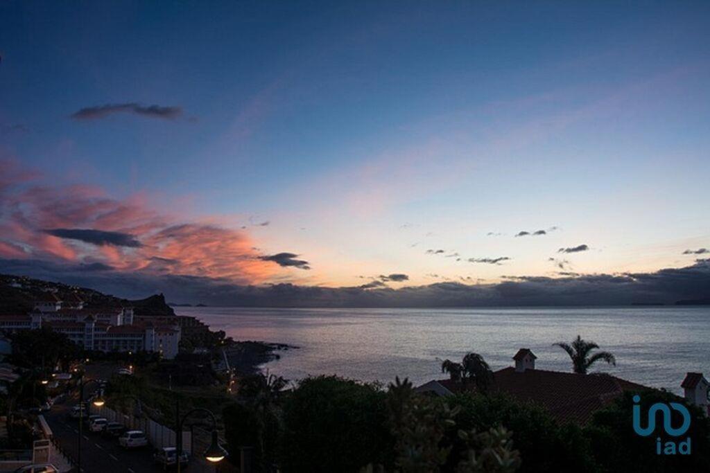 With Ocean View And Parking