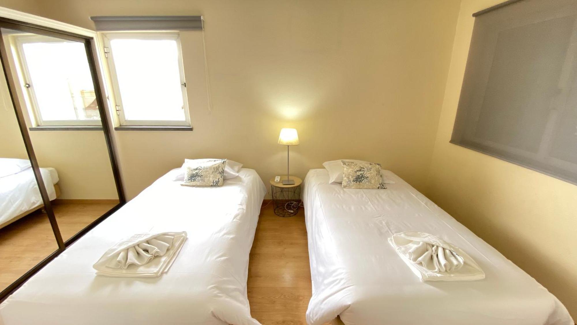 Sea Breeze Beach Penthouse - Praia Formosa Apartment