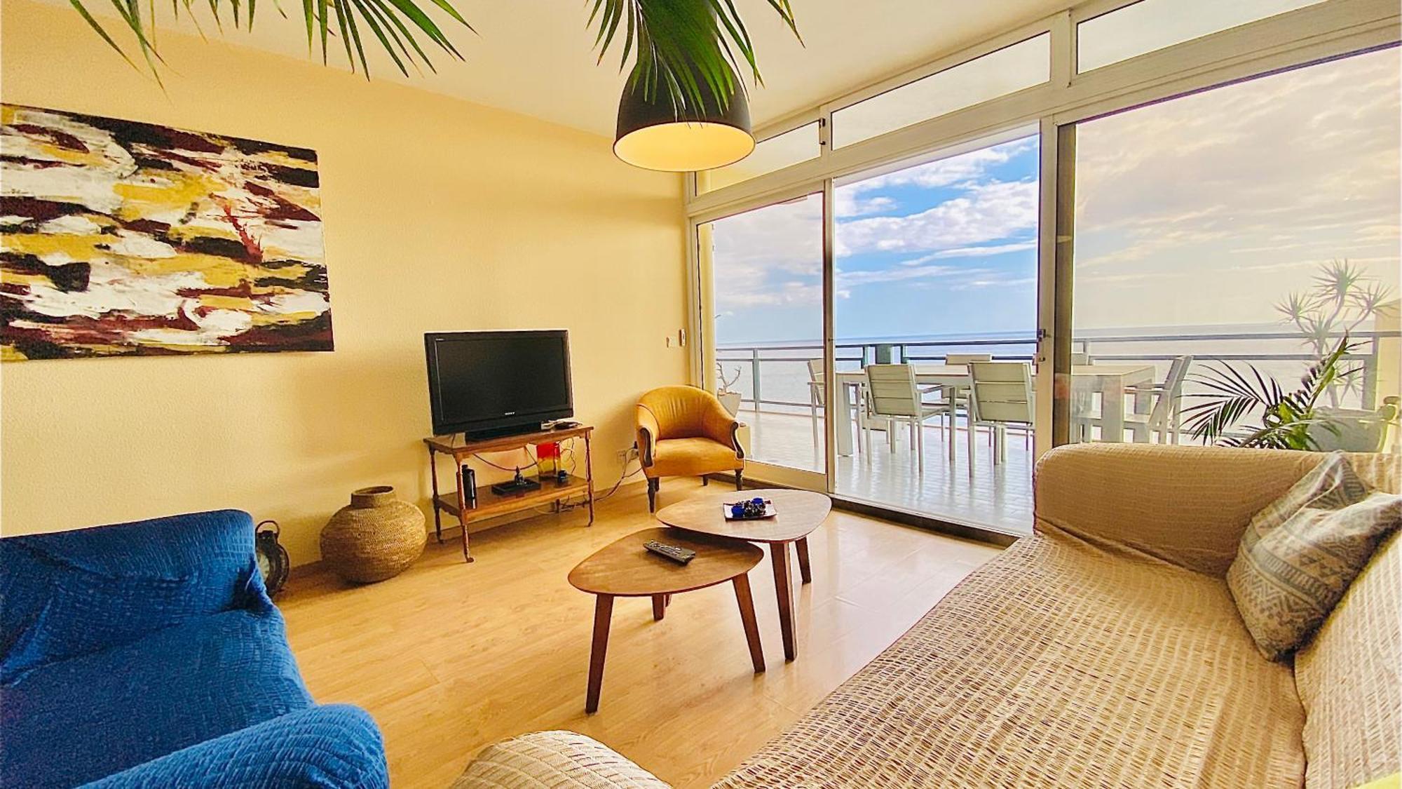Sea Breeze Beach Penthouse - Praia Formosa Apartment Funchal (Madeira)