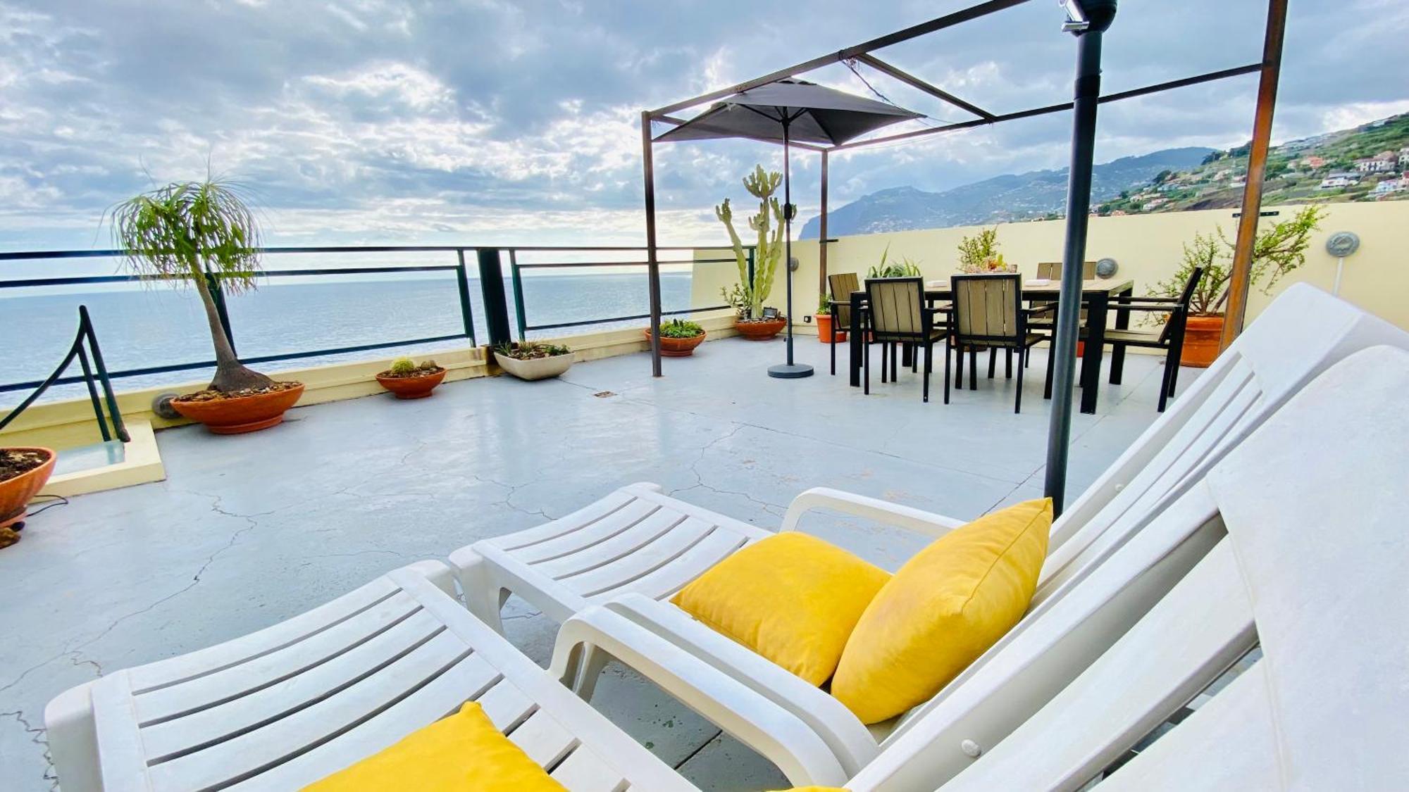 Sea Breeze Beach Penthouse - Praia Formosa * Funchal (Madeira)