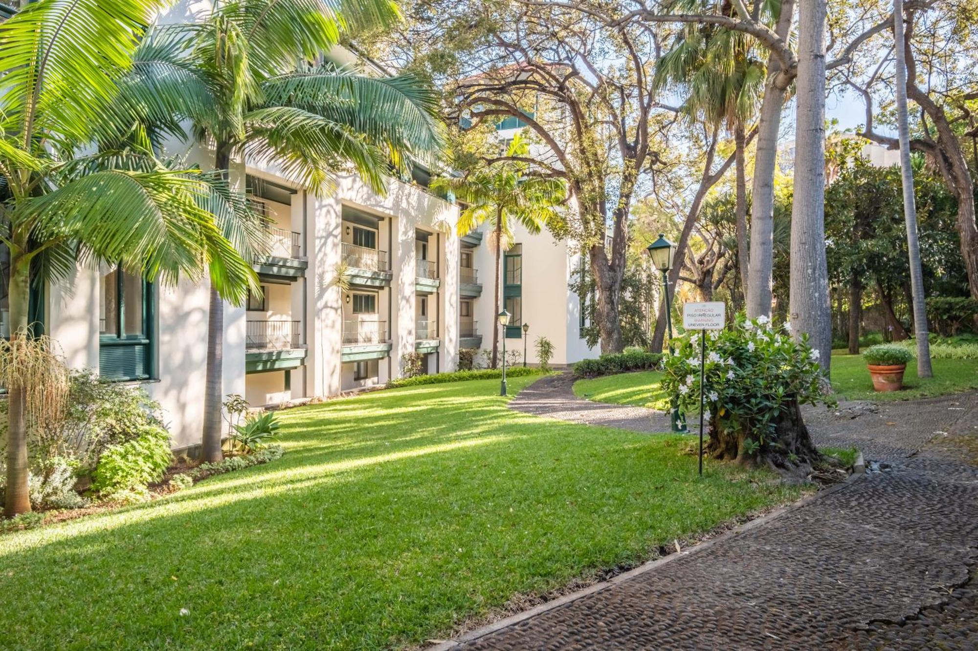 Luxury Oceanfront At Reid's Gardens Apartment Funchal (Madeira)