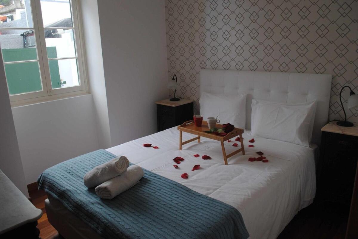 Vila Rosa - Renovated House Overlooking The Sea *