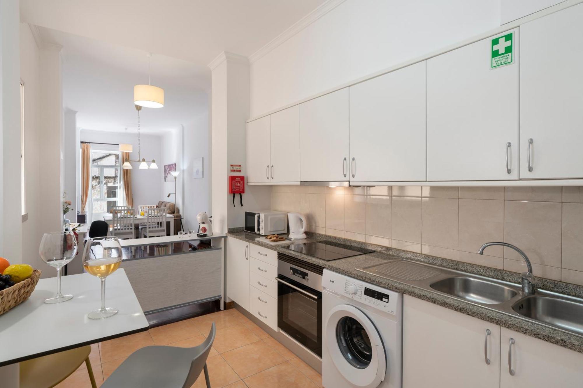 Apartment Do Carmo By An Island *