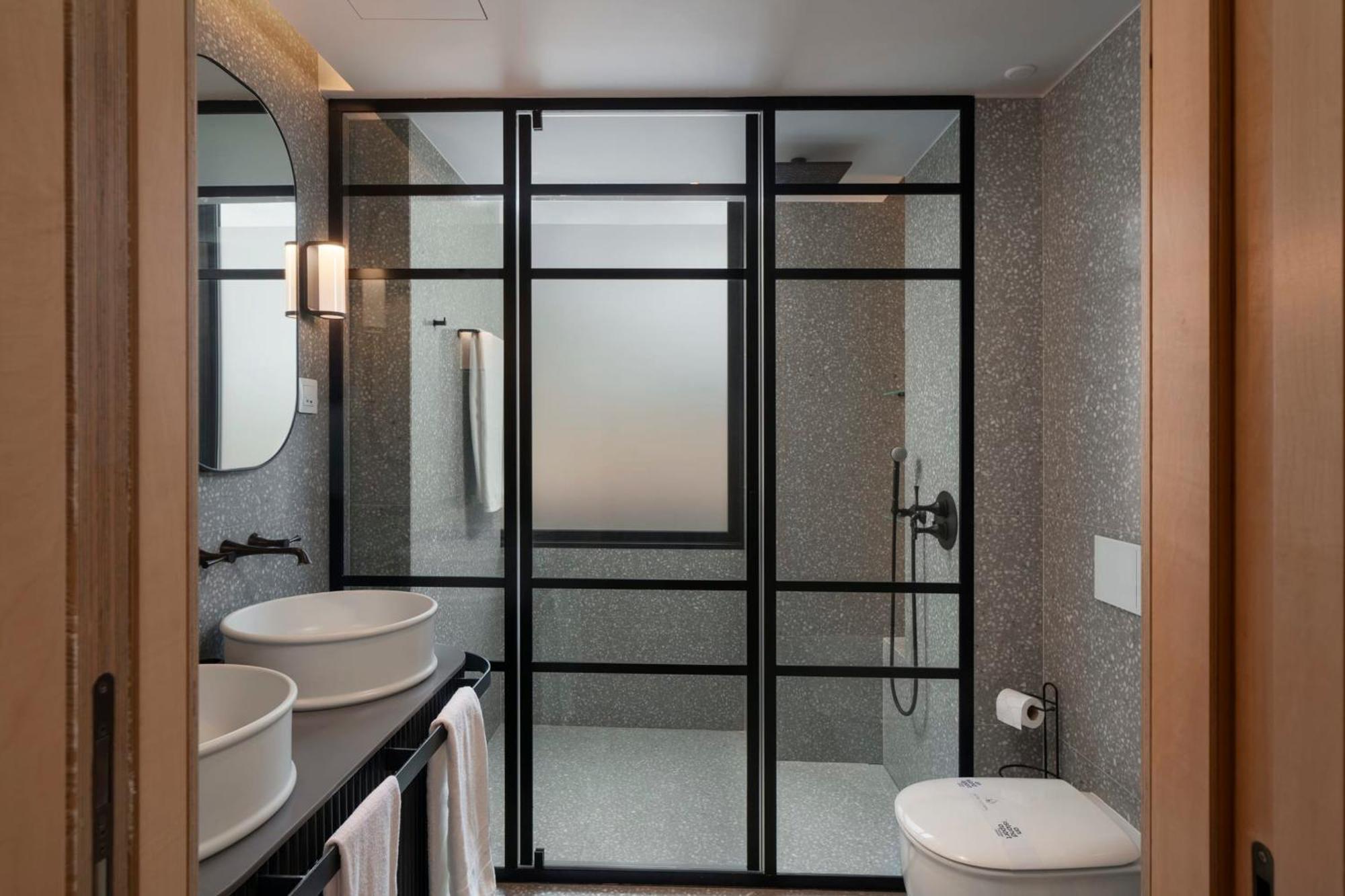 Savoy Insular Iv By An Island Apart Apartment