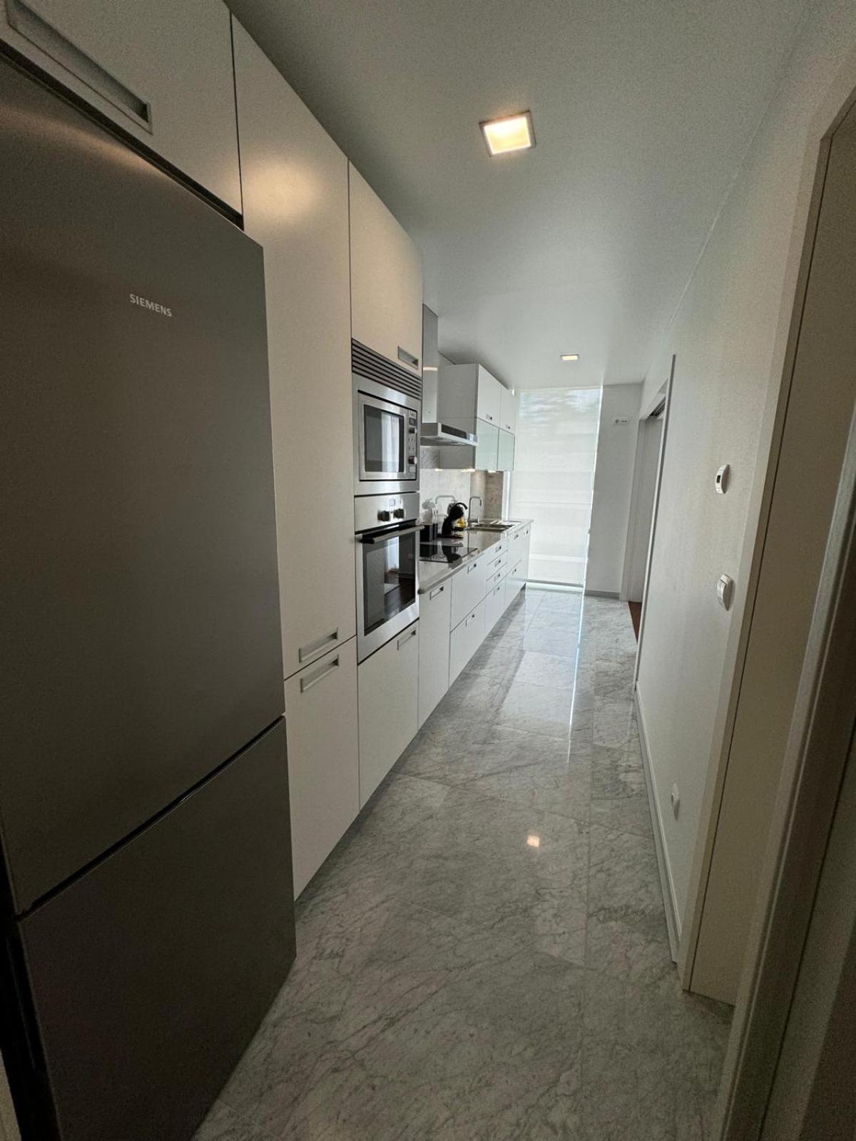 Next Corner Plaza Apartment *