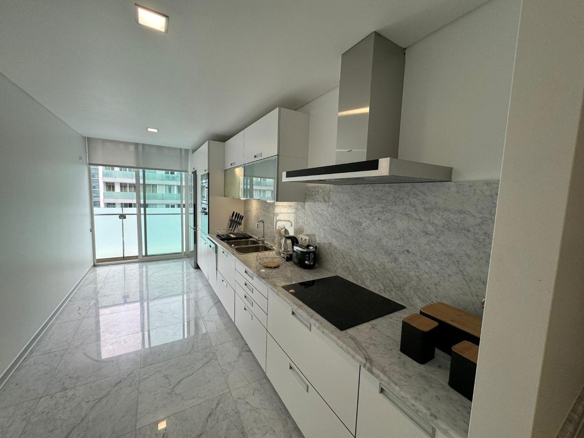 Next Corner Plaza Apartment *