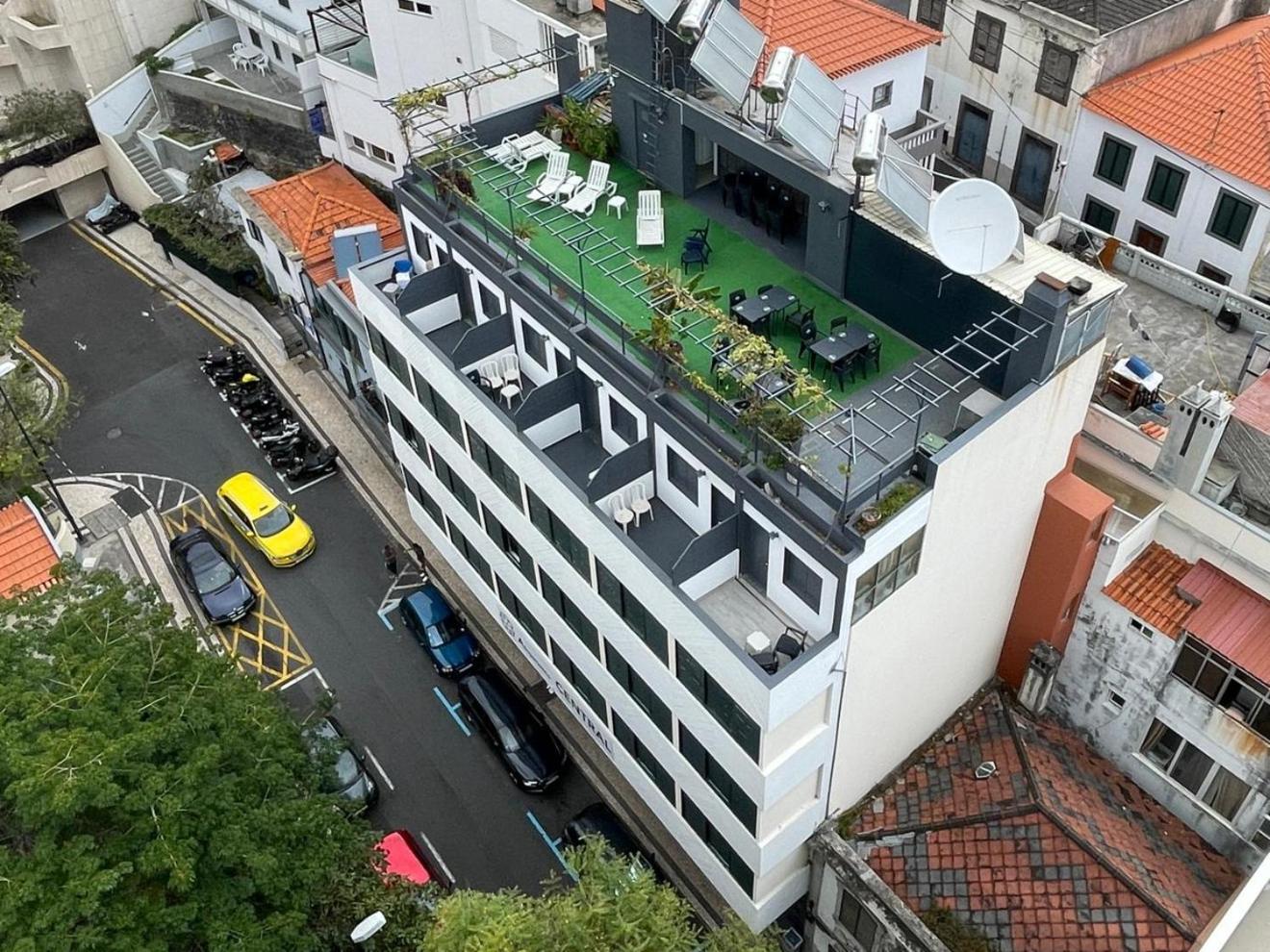 Aparthotel I -