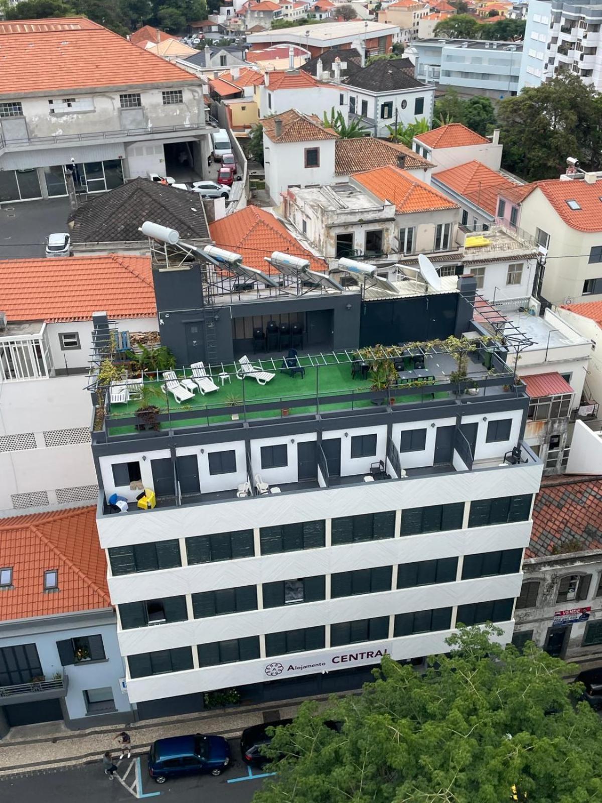 I - Aparthotel
