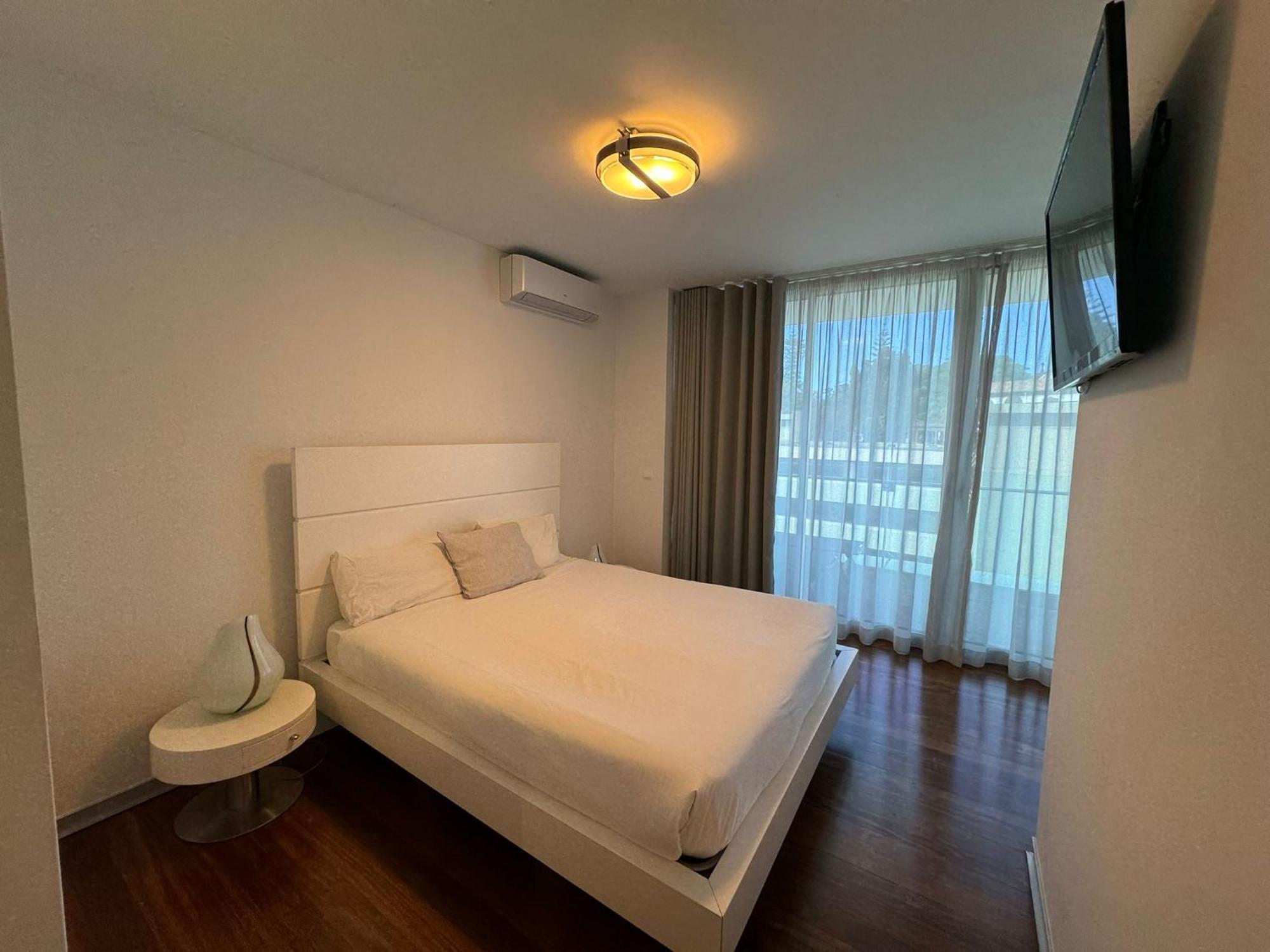 Apartment Next Corner Plaza *