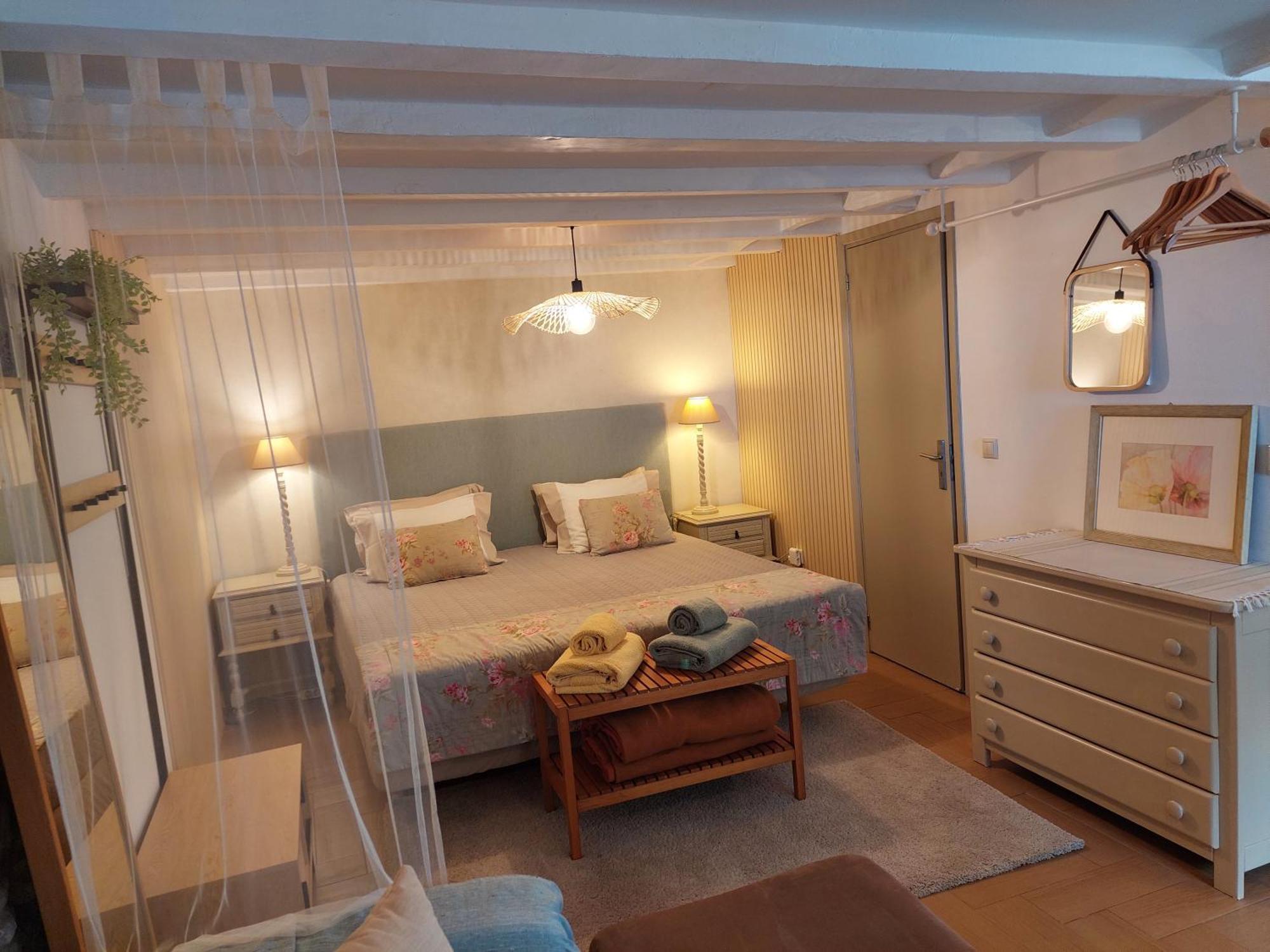 Purple Studio Apartment