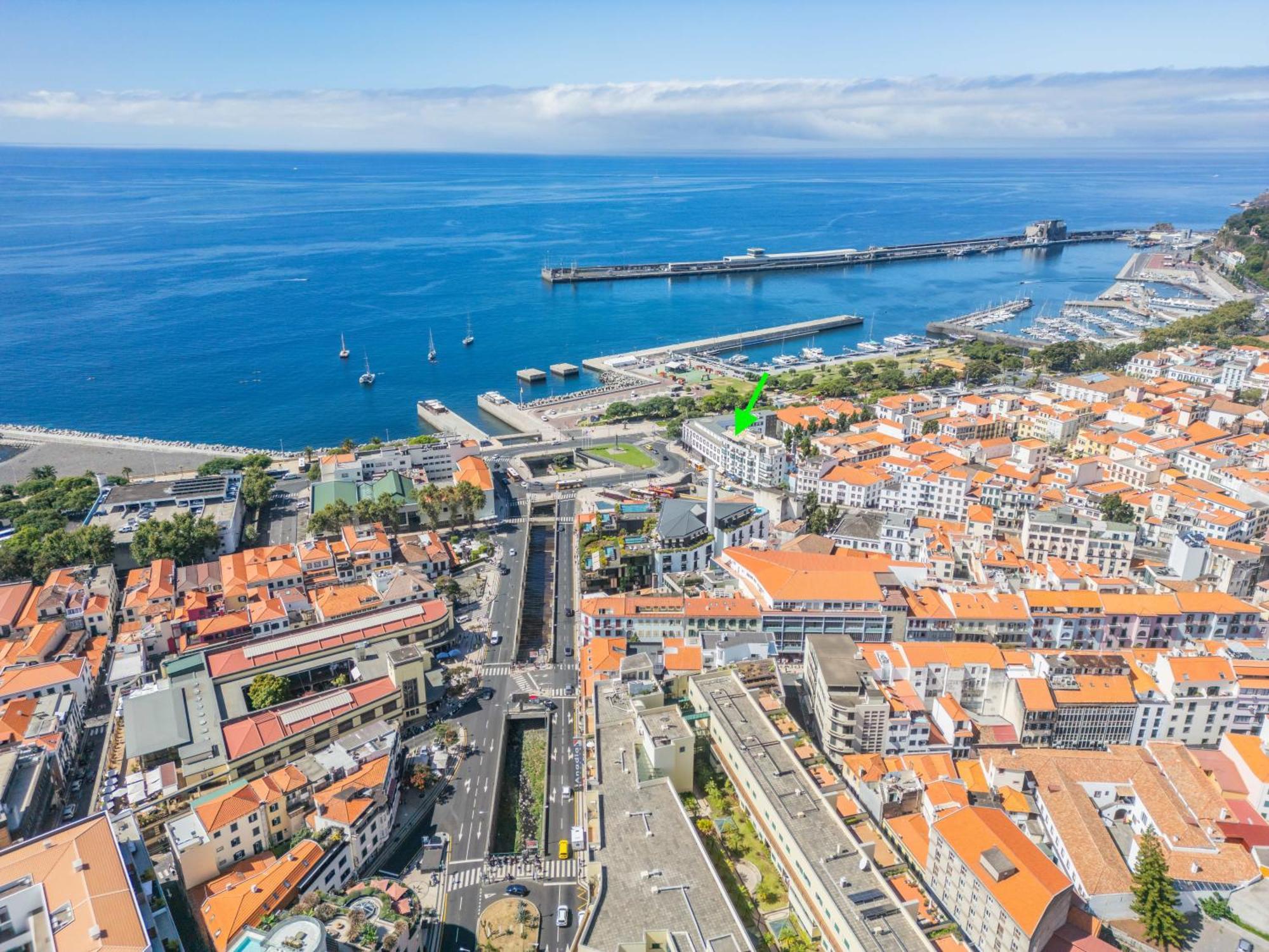 Super - Cork Funchal (Madeira)