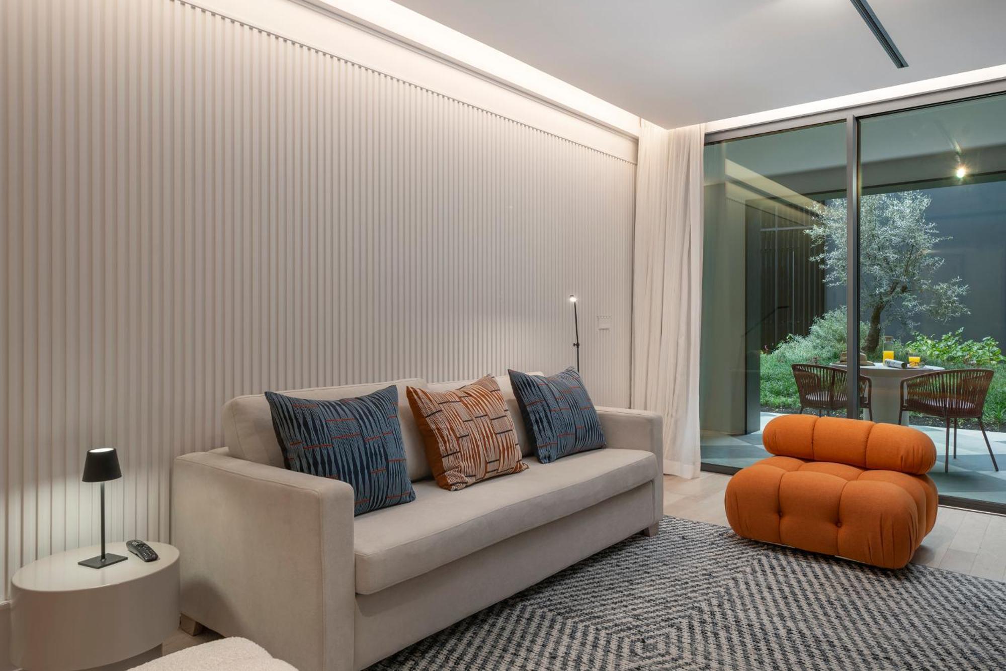 Apartment Infinity Pool & Private Garden Oasis At Savoy Insular *