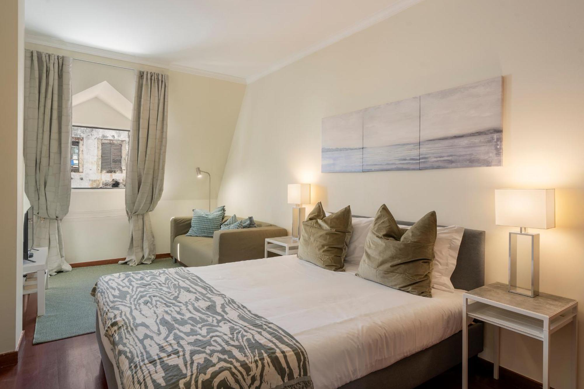 Apartment Do Carmo By An Island
