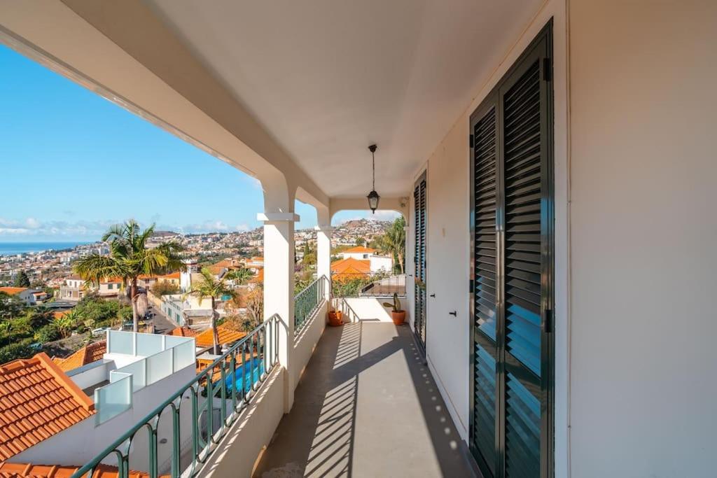 Villa Oasis Sea View - 3 Bedrooms