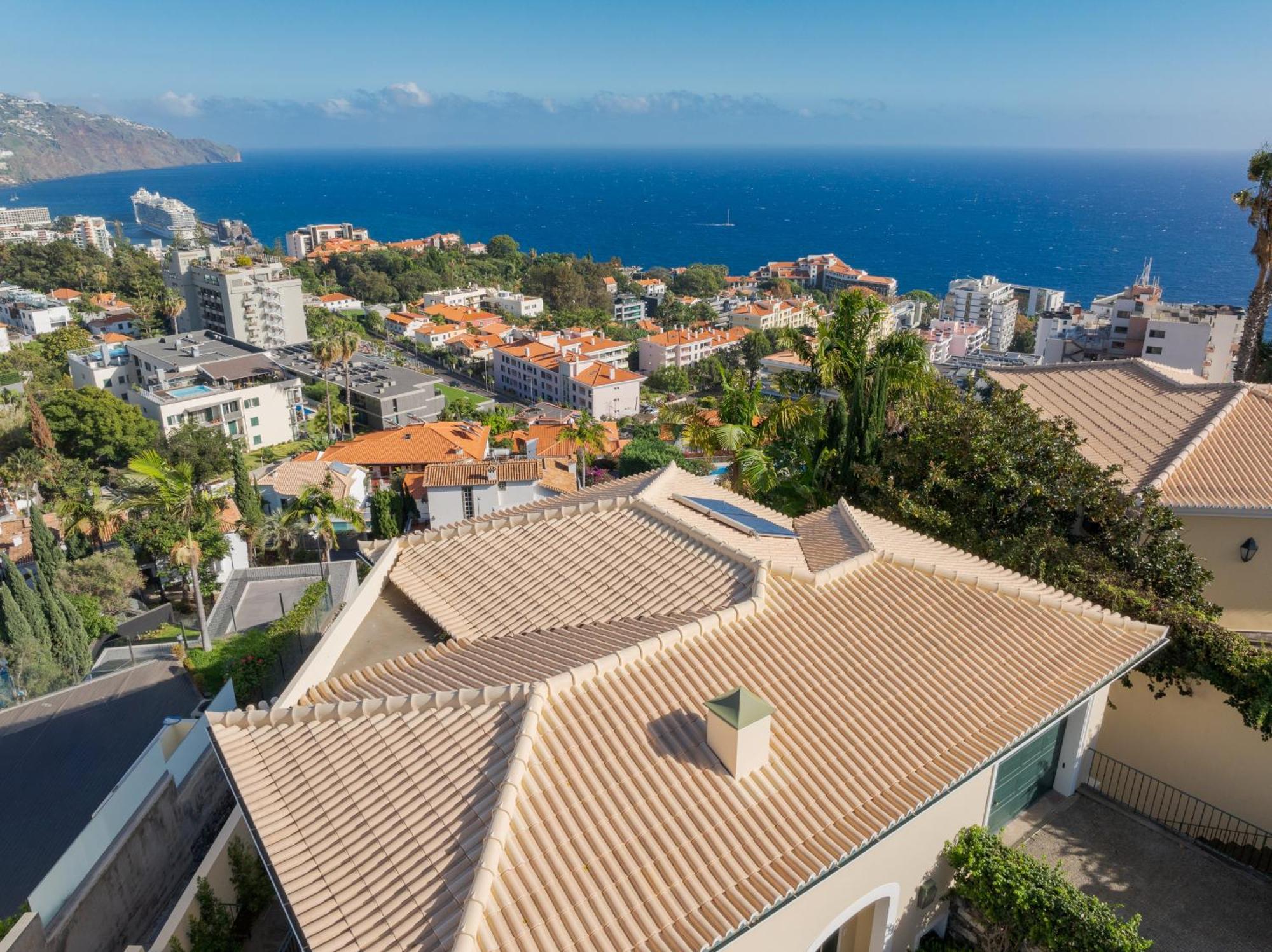Sublime View By Atlantic * Funchal (Madeira)