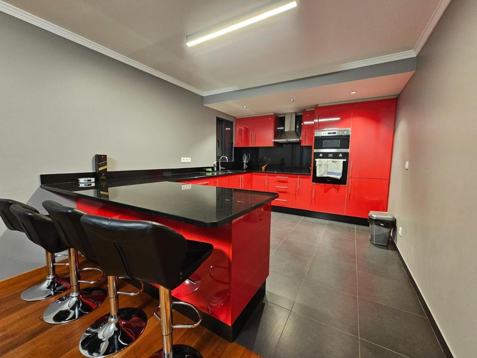 Tyler House By Rentallido Holiday home Funchal (Madeira)