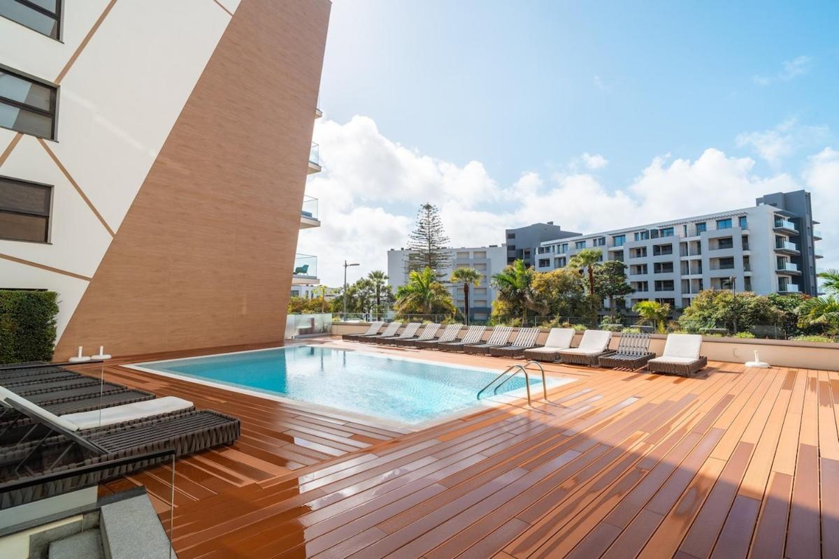 Q - Supermarket - Pool - Ac - Park Funchal (Madeira)