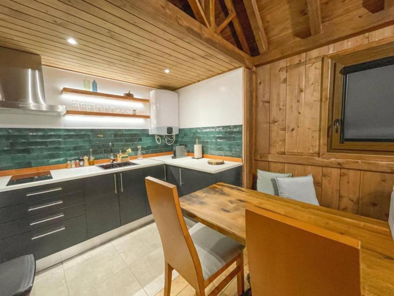 Mountain Eco Shelter 1