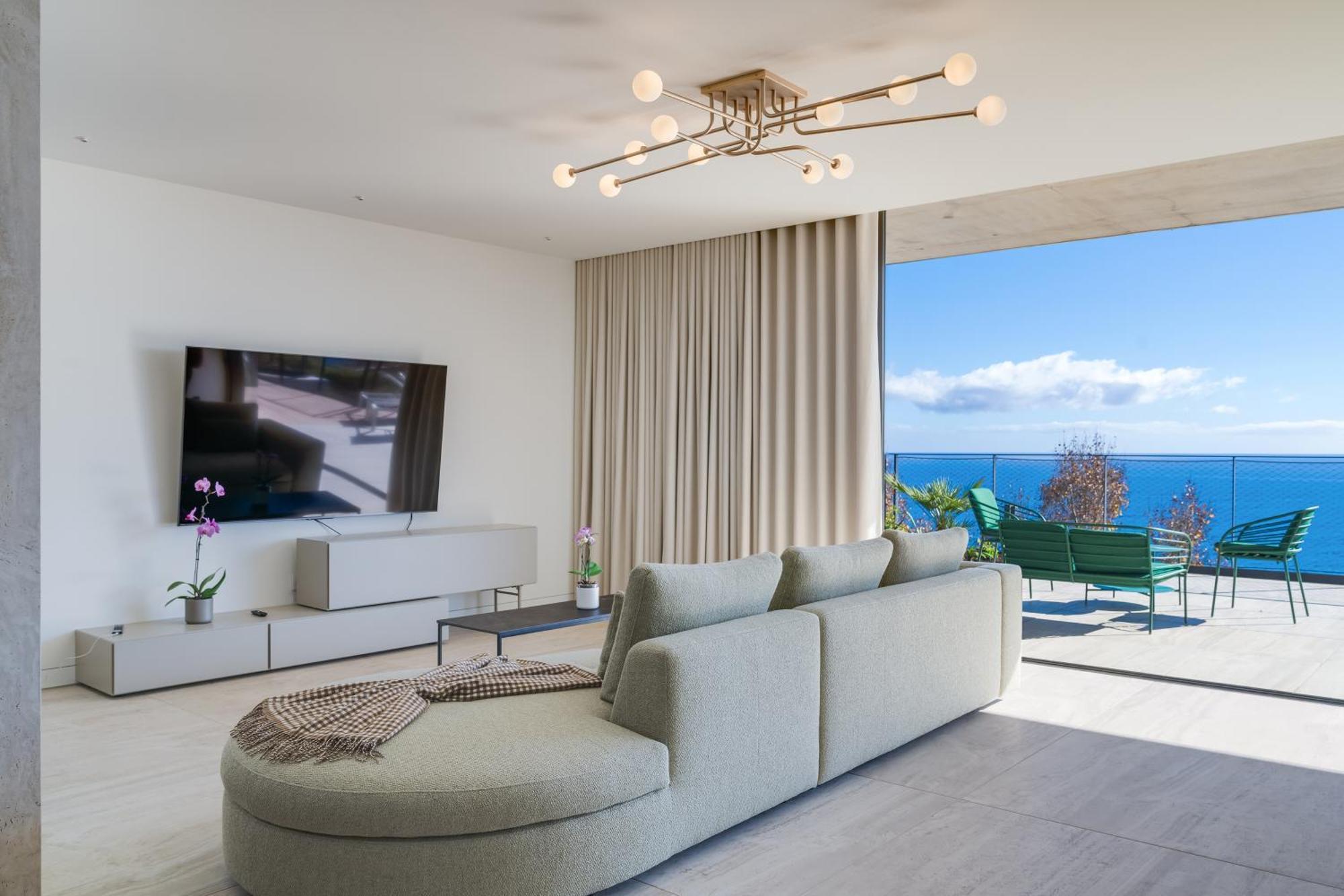 Rjs Savoy Monumentalis By Madeira Apartment *