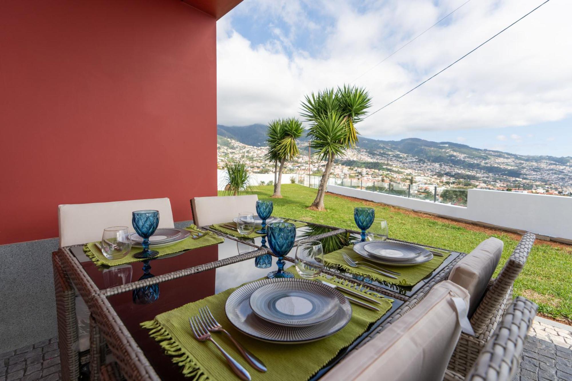 Casa Terrea, Vista Mar Montanha Ideal Familias Ou Casais Holiday home