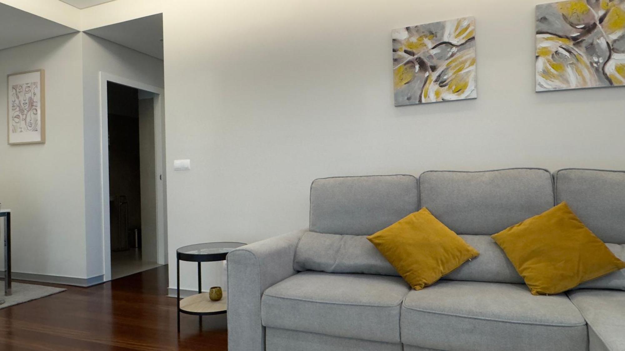 La Vie Center Flat